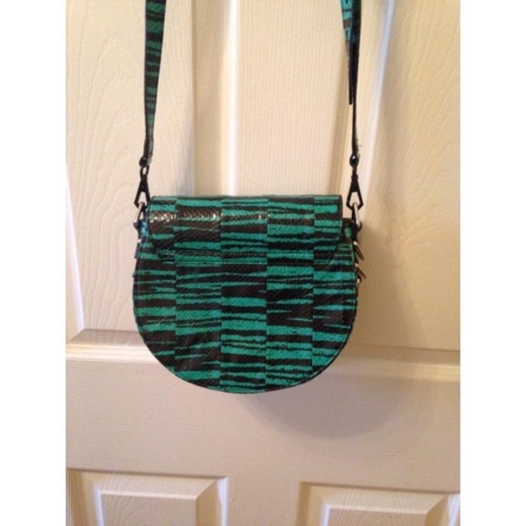 Rebecca Minkoff ‘Astor’ Green & Black Snakeskin Leather Saddlebag Crossbody - Picture 4 of 7